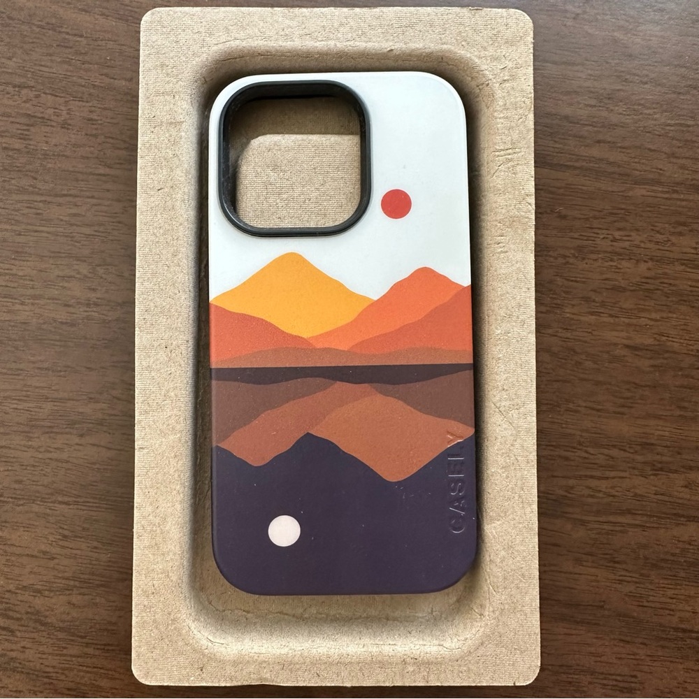 Casely iPhone 14 Pro Opposites Attract Day & Night Colorblock Mountains Case